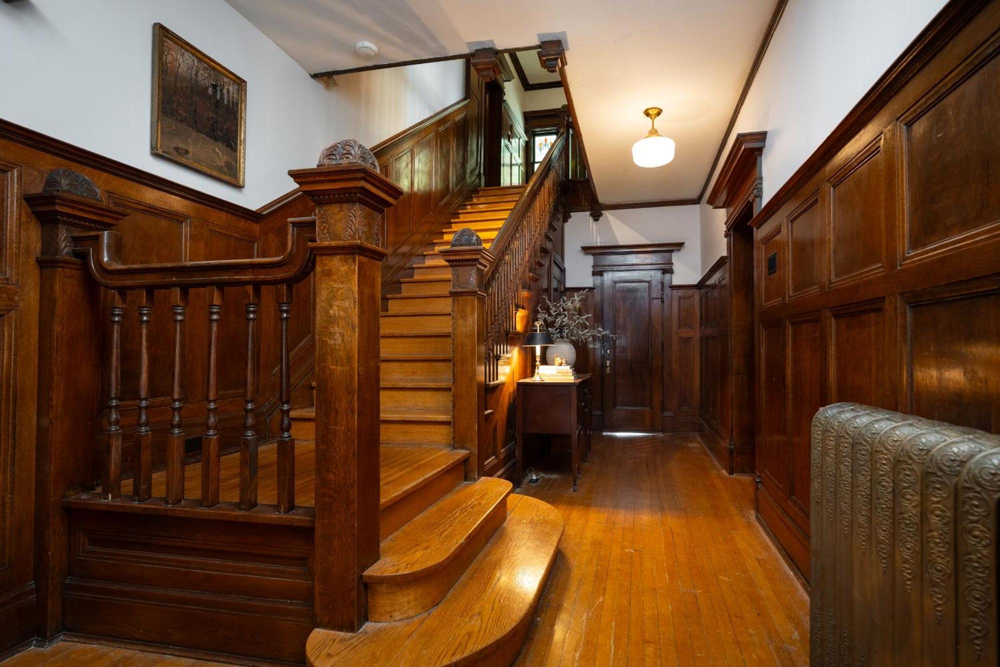 No. 5 East Bed & Breakfast Winnipeg Exterior photo